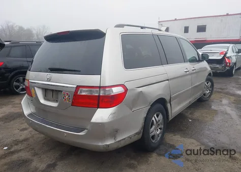 2007 Honda Odyssey Touring z USA, uszkodzony, nr VIN 5FNRL38897B108364